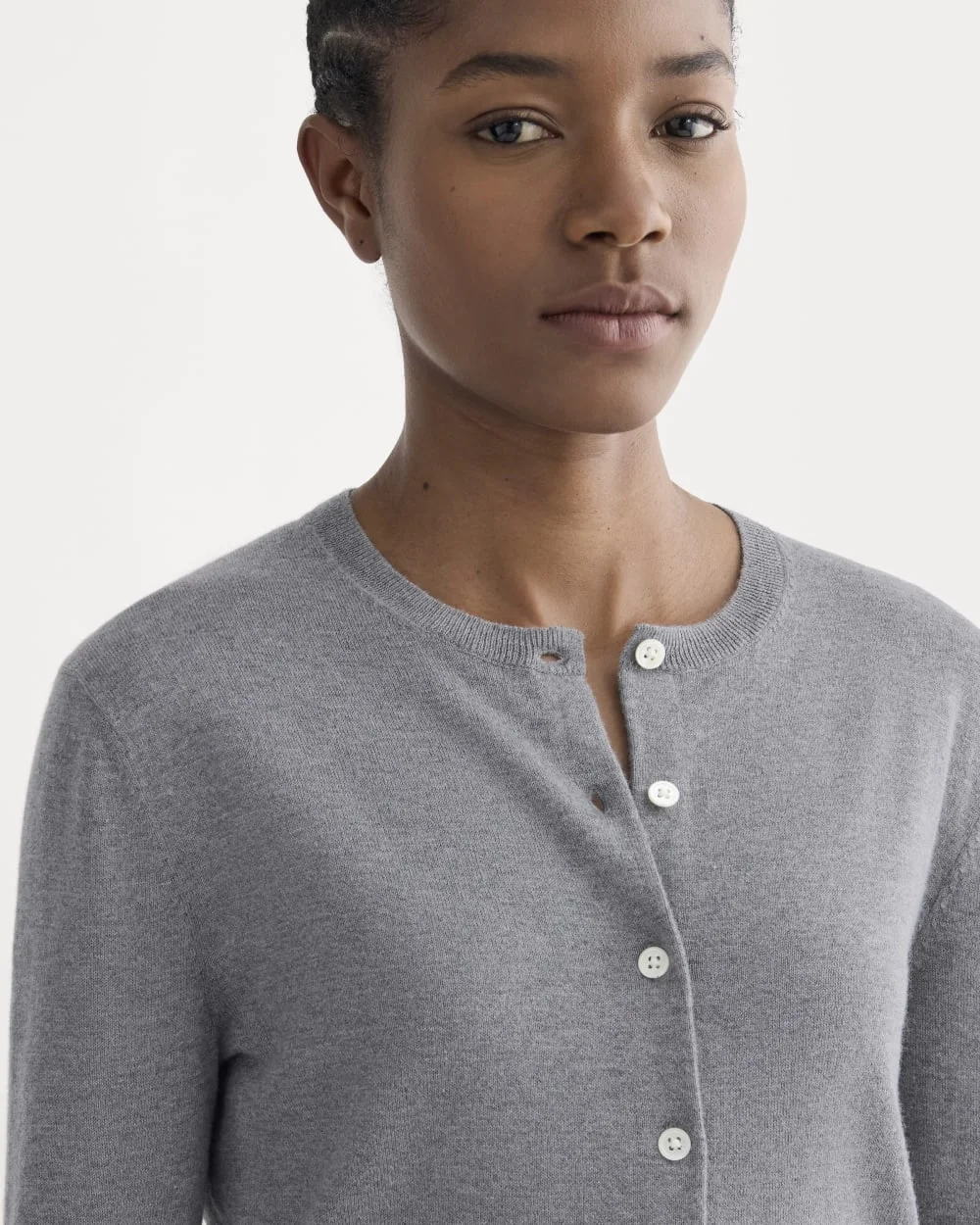 The Cropped Cardigan in Cotton Cashmere | Heather Charcoal (5)