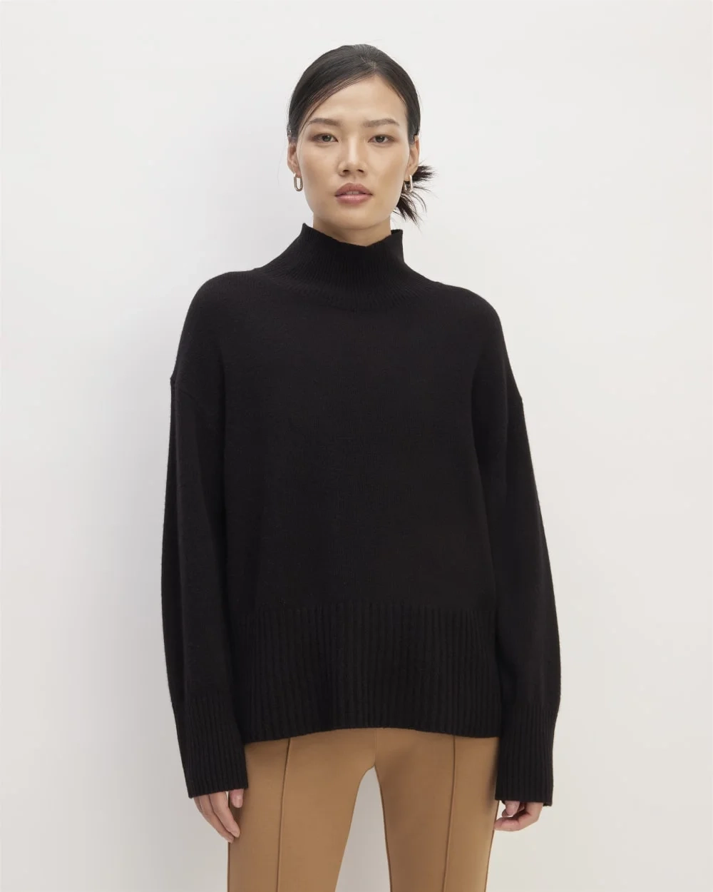 The Cashmere Oversized Turtleneck | Black