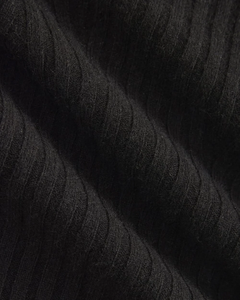 Cashmere Ribbed Boat-Neck Sweater | Black (6)