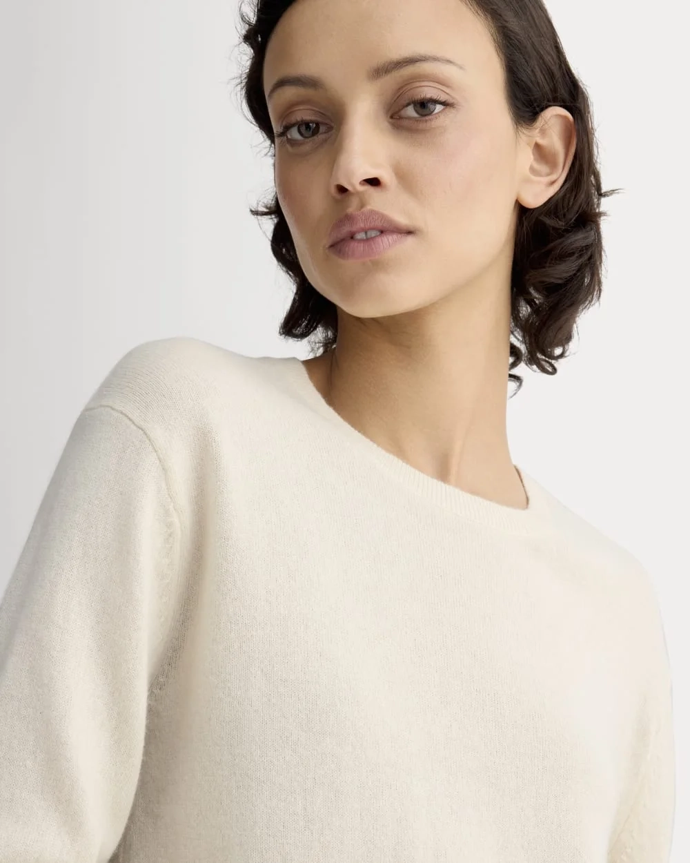 The Classic Crew in Cashmere | Bone (6)