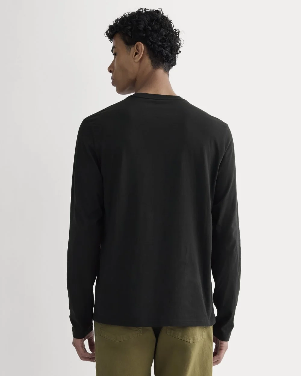 The Essential Organic Long-Sleeve Tee | Black (4)