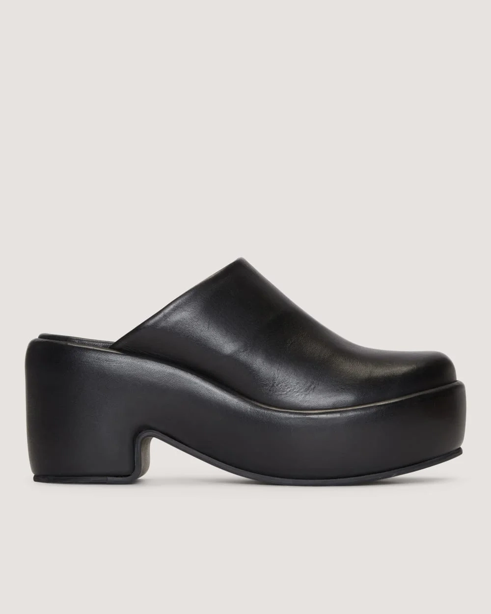 The Puffa Clog | Black (8)