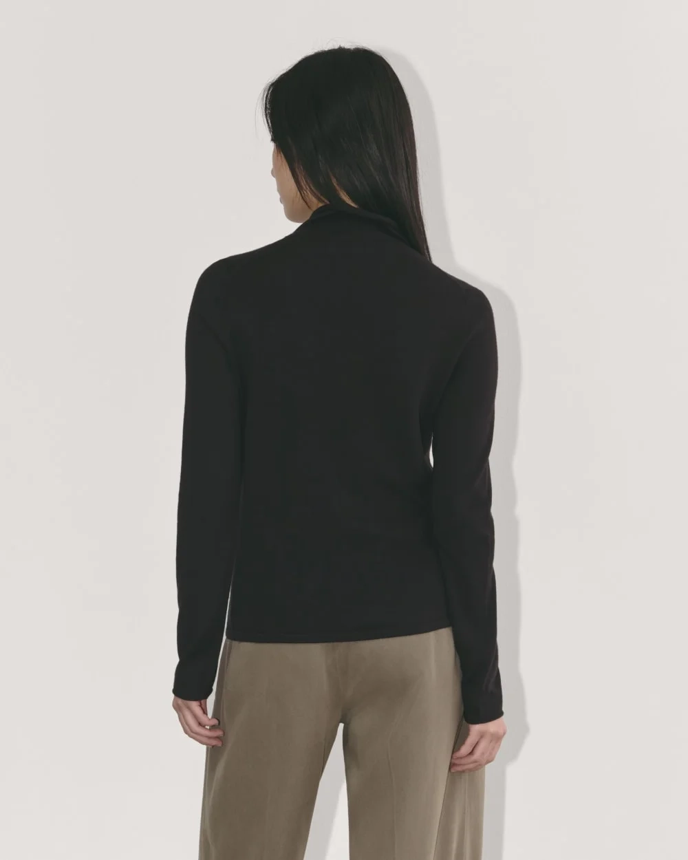 The Funnel Neck in Cotton Cashmere | Black (3)
