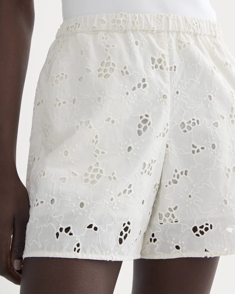 The Eyelet Pull-On Short | Bone (6)