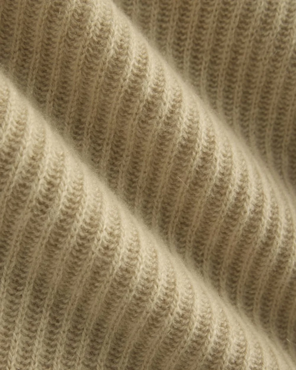 Fisherman Cardigan in Wool Cashmere | Heather Light Camel (5)