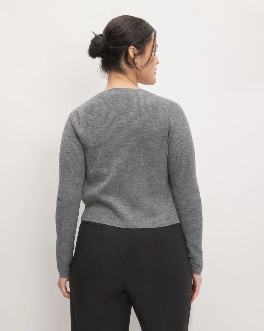 The Cardigan in Ultrasoft Merino | Heather Mid Grey (5)