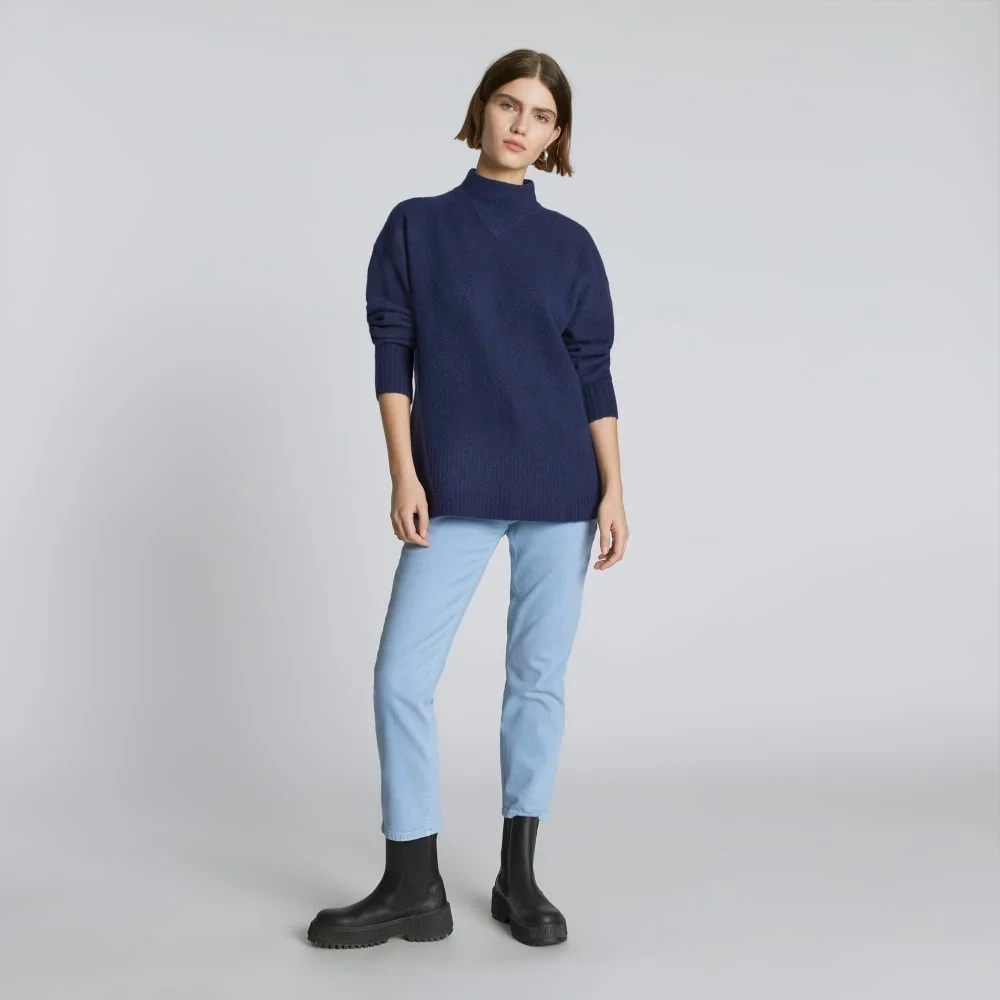 The Cozy-Stretch Pullover | Ocean Cavern (5)
