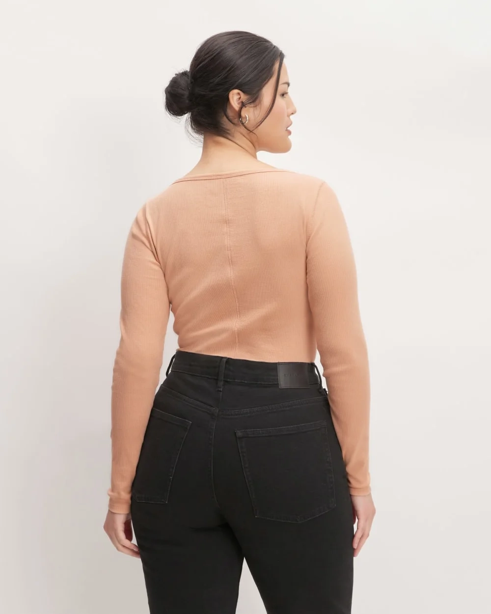 The Luxe Rib Long-Sleeve Scoop-Neck Tee | Blush Pink (4)