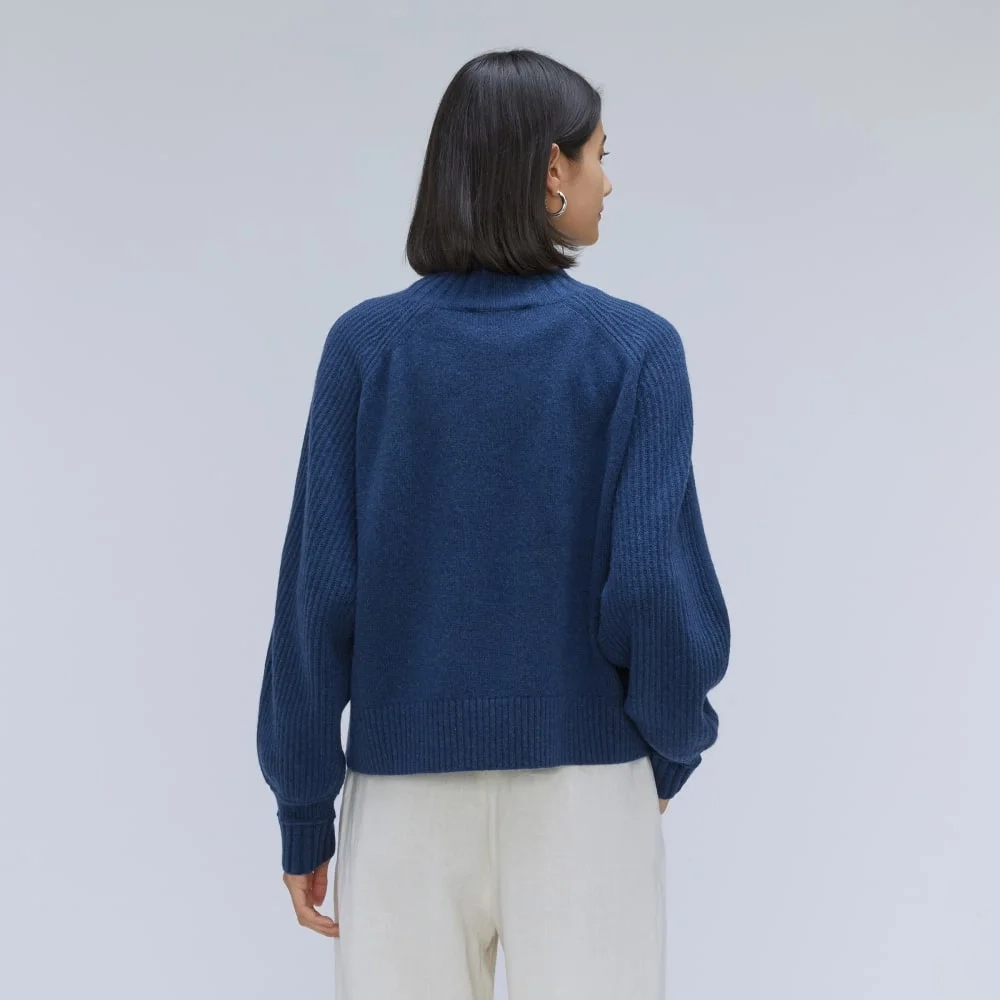 The Cashmere Ribbed Turtleneck | Bright Navy (6)