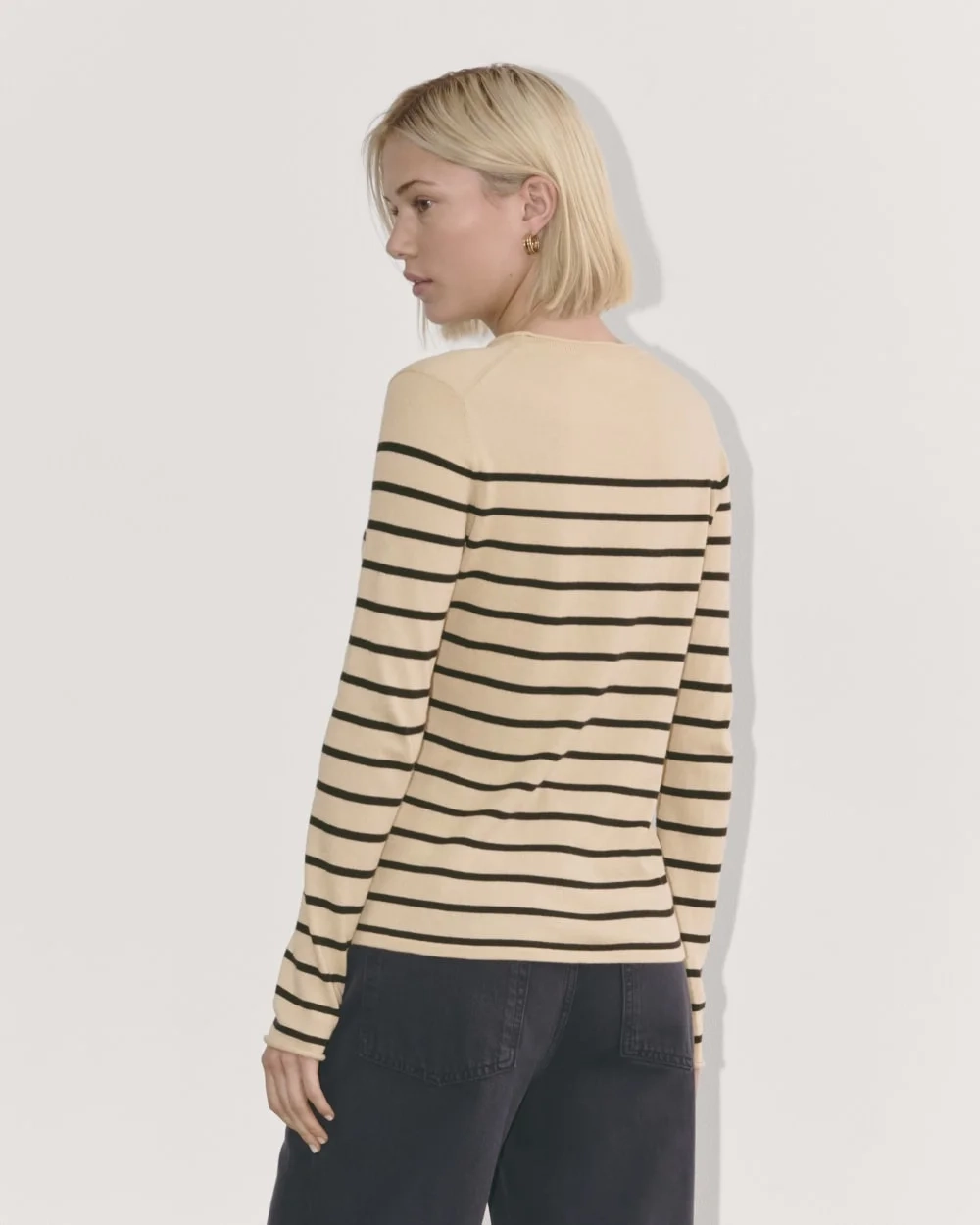 The Crew in Cotton Cashmere | Powder / Black (5)