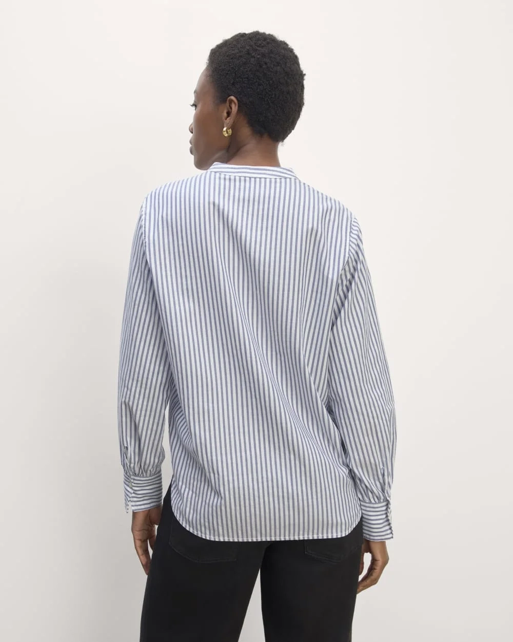 The Henley Shirt in Silky Cotton | White / Bellwether Blue (6)