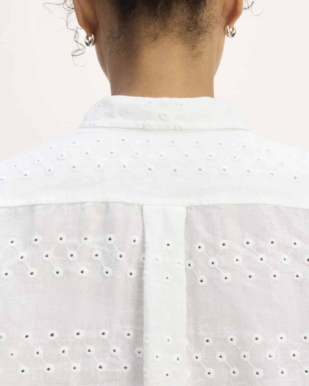 The Linen Eyelet Relaxed Shirt | White Eyelet (6)