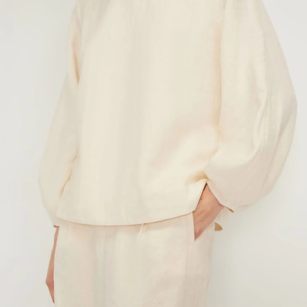 The Linen Long-Sleeve Top | Canvas (5)