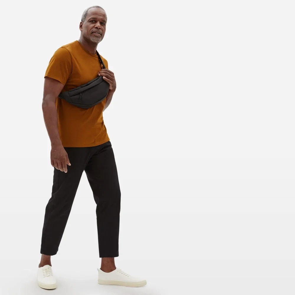 The Renew Transit Fanny Pack | Black (2)