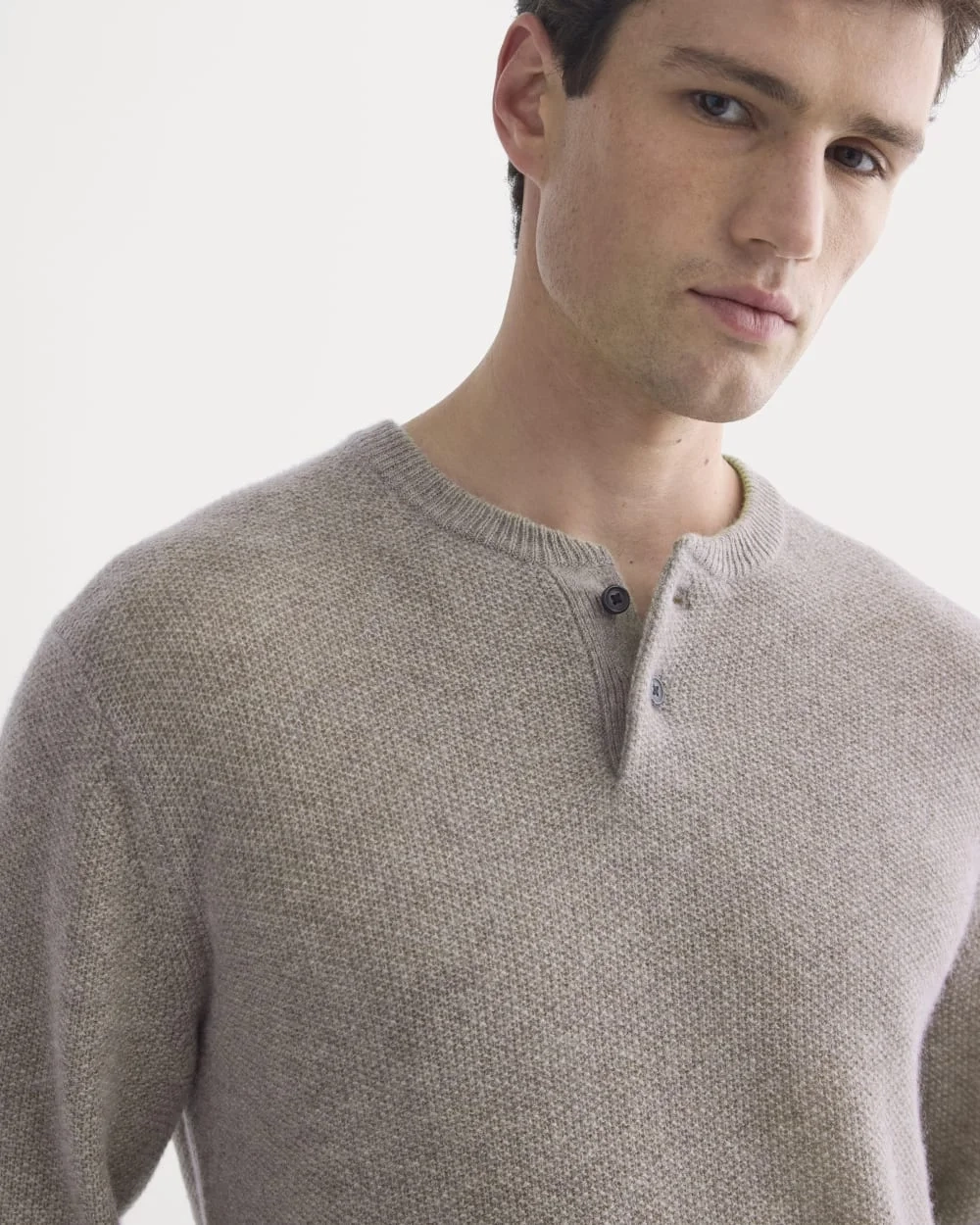 Henley in Wool Cashmere | Light Heathered Taupe (7)