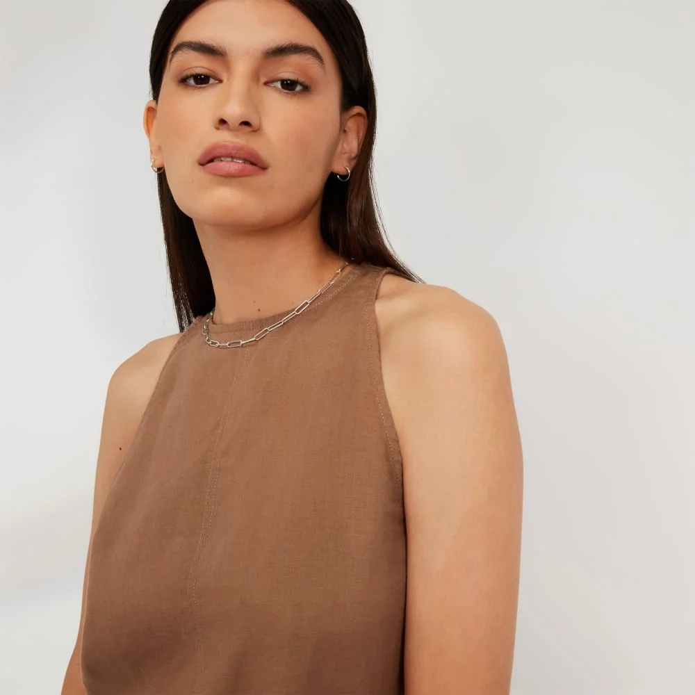 The Linen High-Neck Tank | Carob Brown (6)