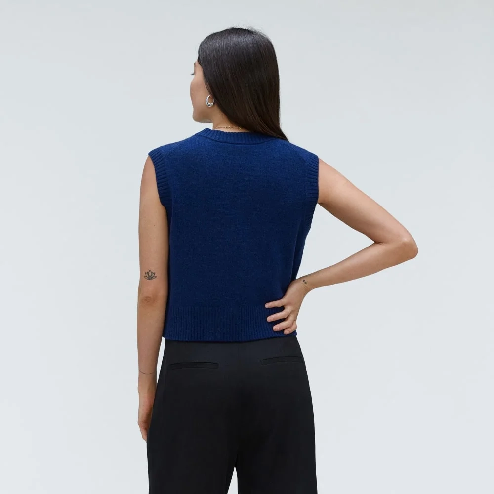 The Cashmere Vest | Bright Navy (6)