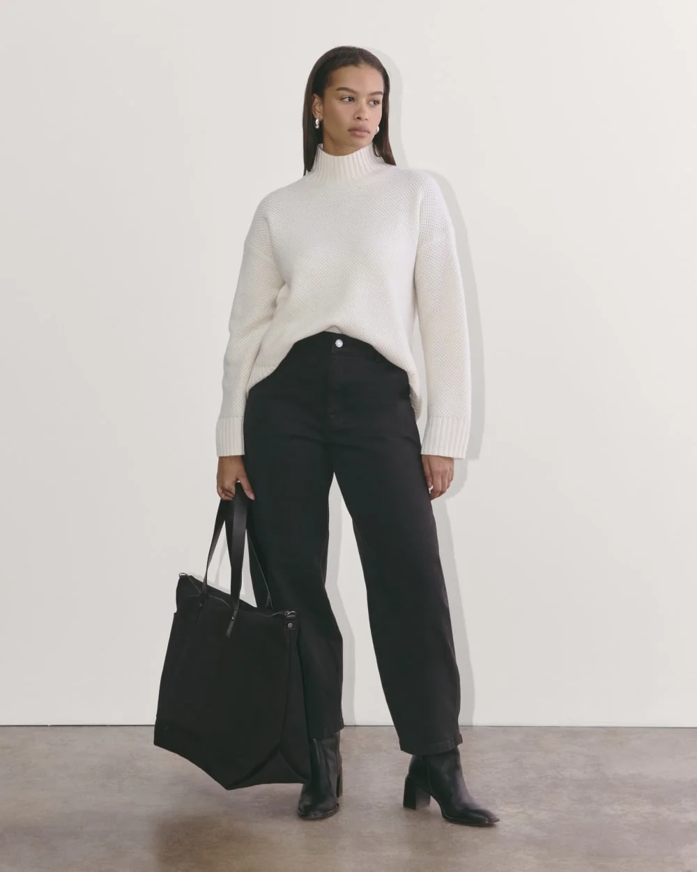 The Canvas Weekender | Black (9)