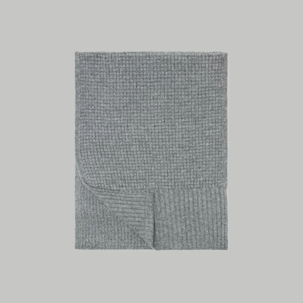 The Felted Merino Waffle-Knit Scarf | Mid Heathered Grey (4)