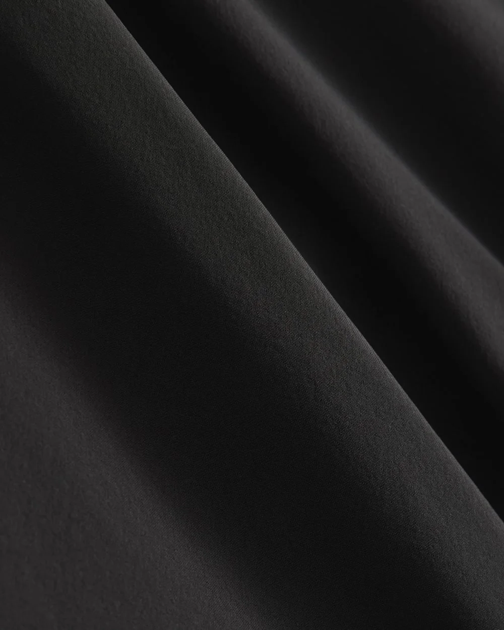 Transit Recycled Nylon Jogger | Black (4)