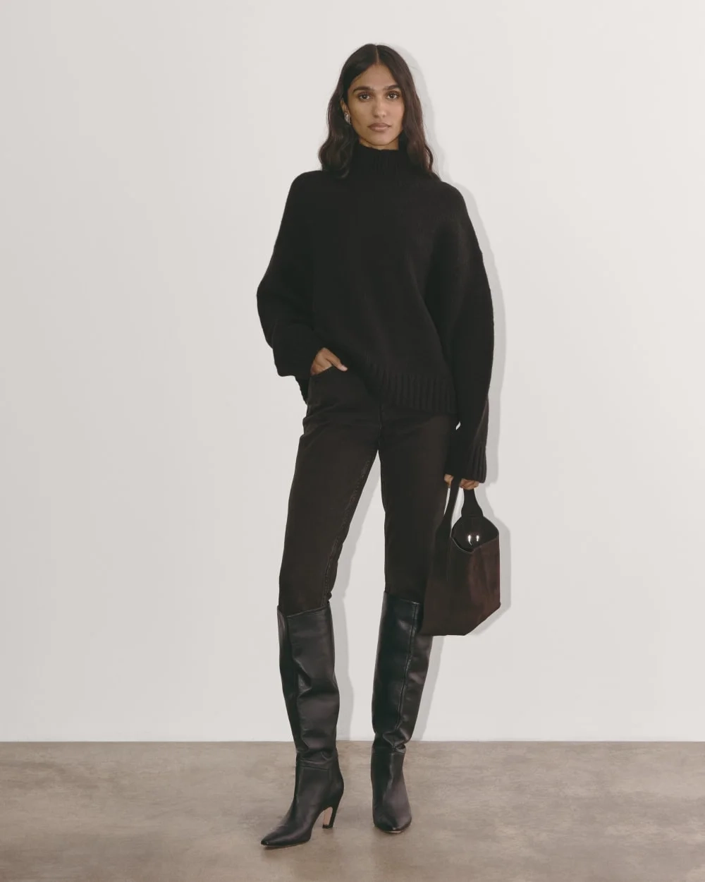 The Cloud Oversized Turtleneck | Black (5)