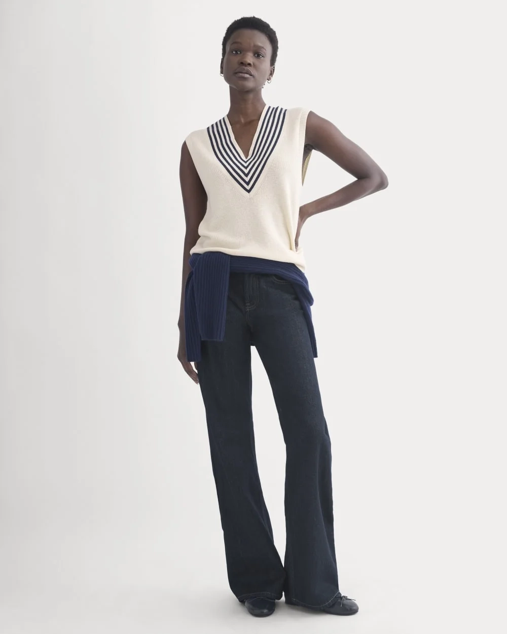 Relaxed V-Neck Vest in Cotton Merino | Canvas (6)