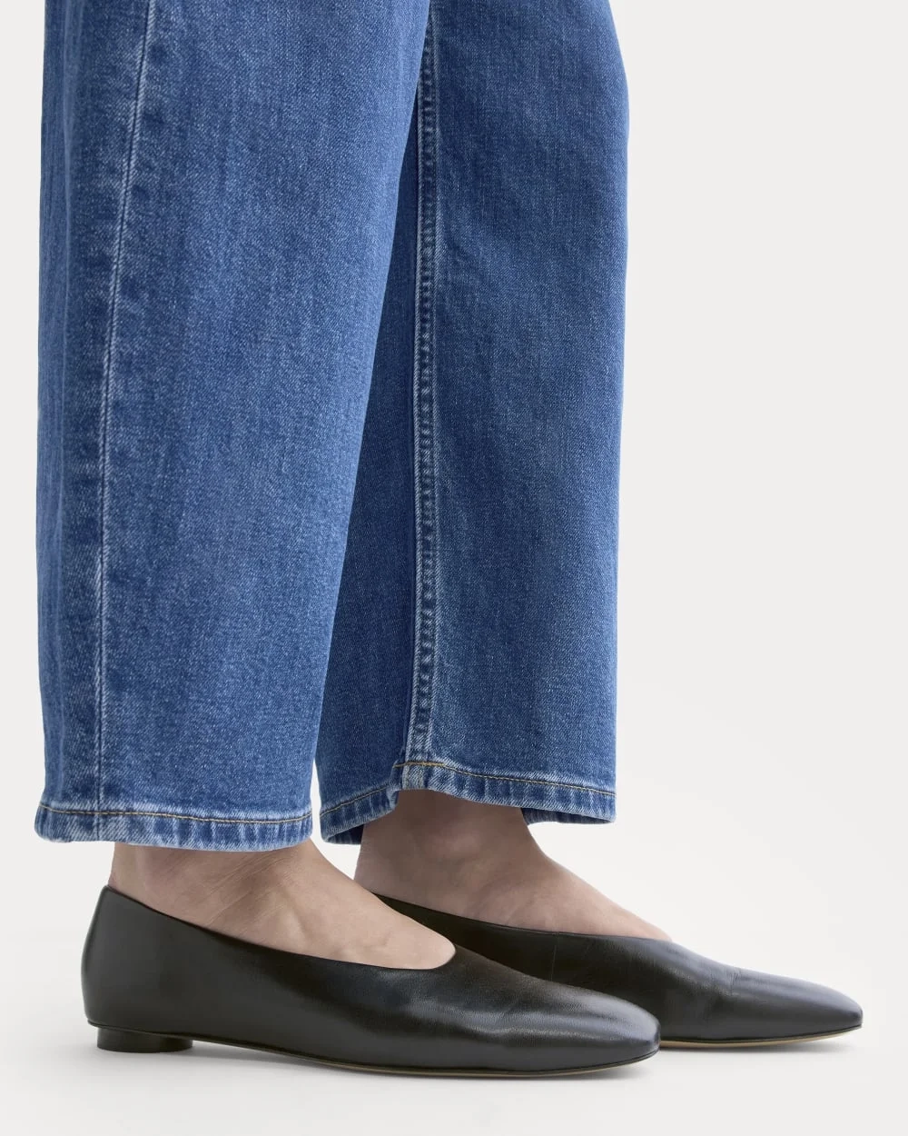 Gallery Square-Toe Flat | Black (6)