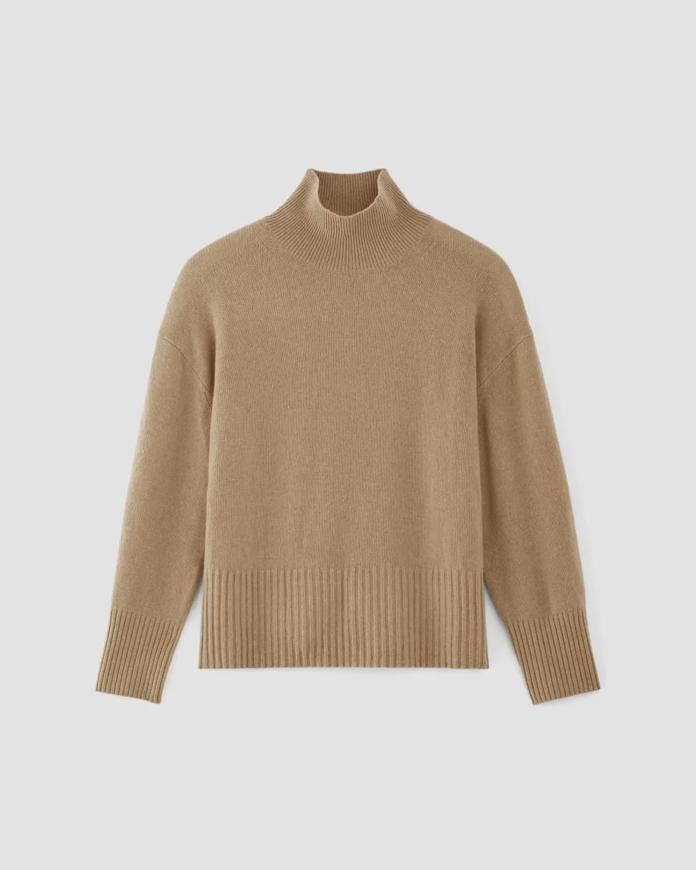 The Cashmere Oversized Turtleneck | Light Camel (5)
