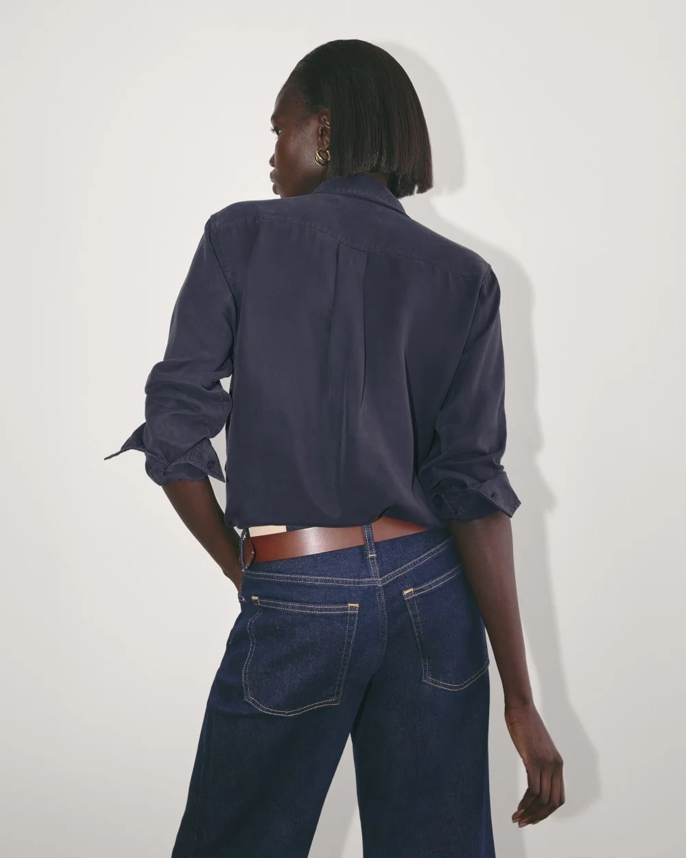 The Must-Have Shirt in Butterlite | Navy (3)