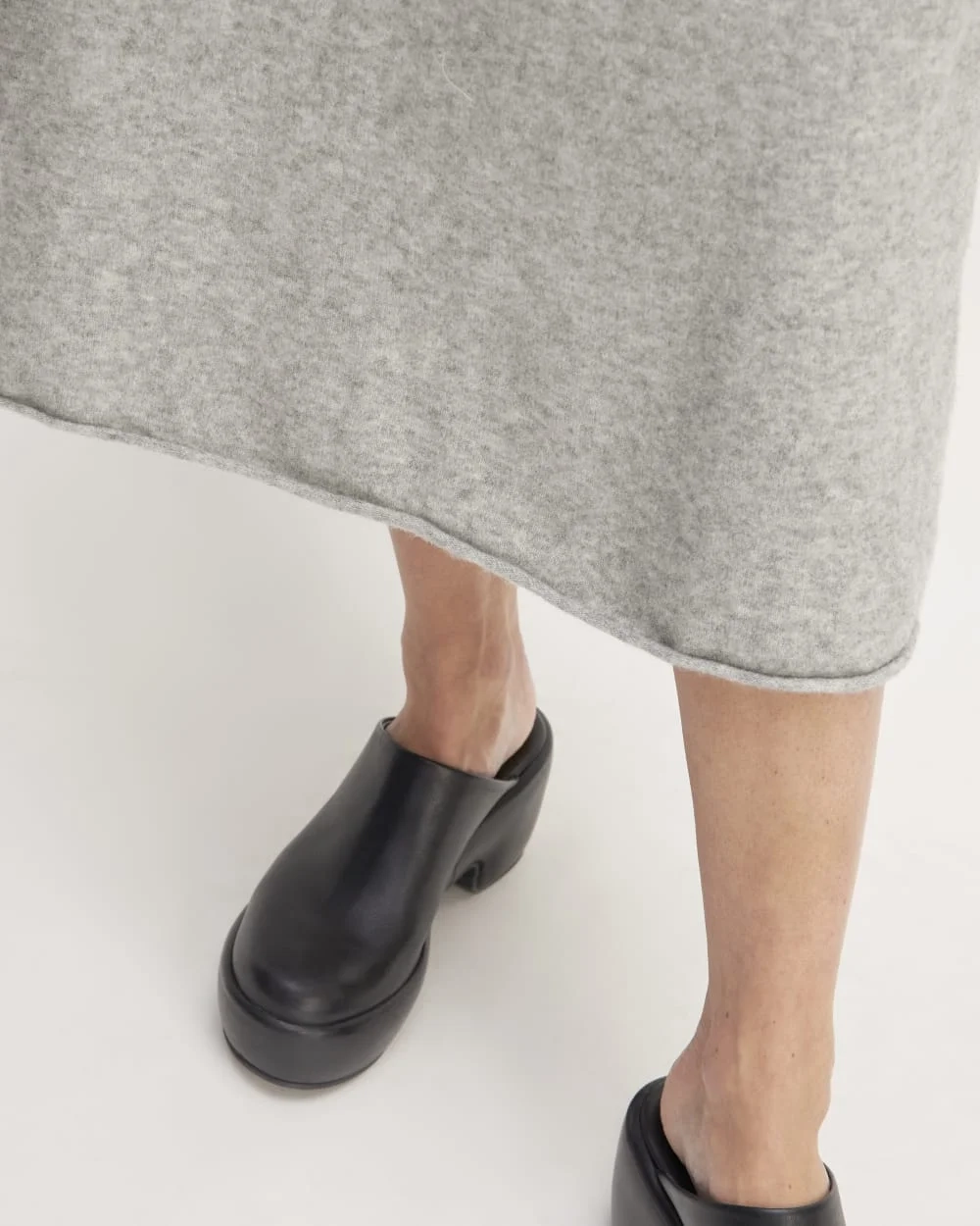 The Cozy-Stretch Skirt | Heathered Grey (3)