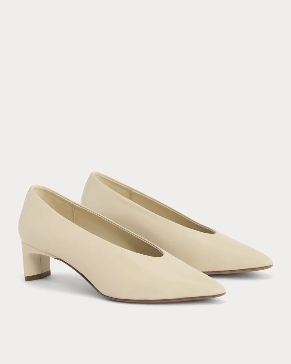 Made in Italy Almond-Toe Pump | Crema (6)