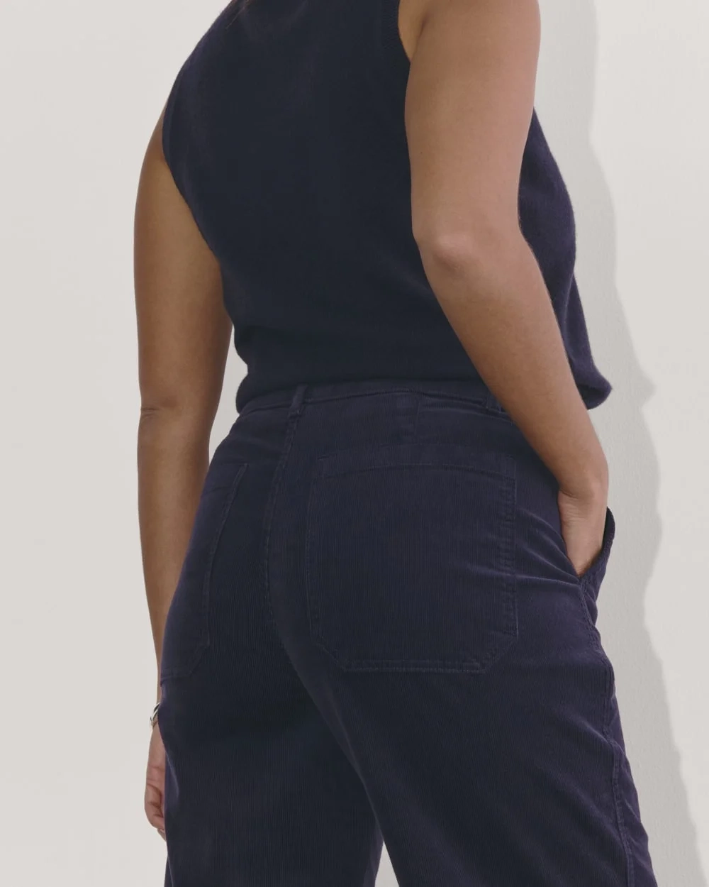 The Utility Barrel in Corduroy | Navy (4)