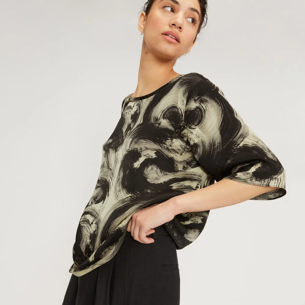 The Satin Relaxed Tee | Pale Yellow / Black (4)