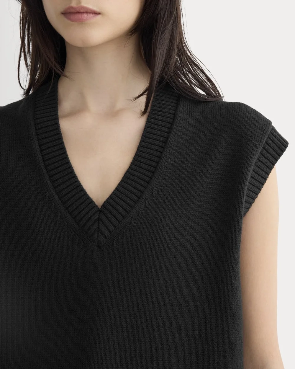 The Boxy Vest in Everyday Cotton | Black (6)
