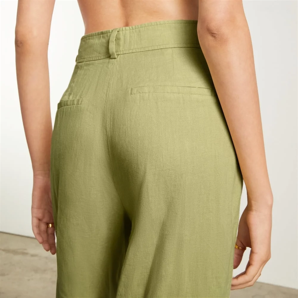The Linen Way-High® Drape Pant  | Leek (5)