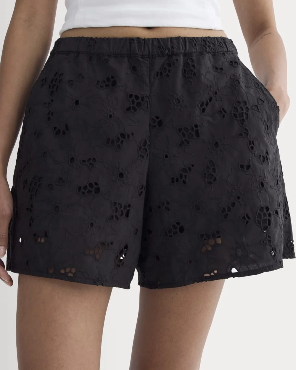 The Eyelet Pull-On Short | Black (3)